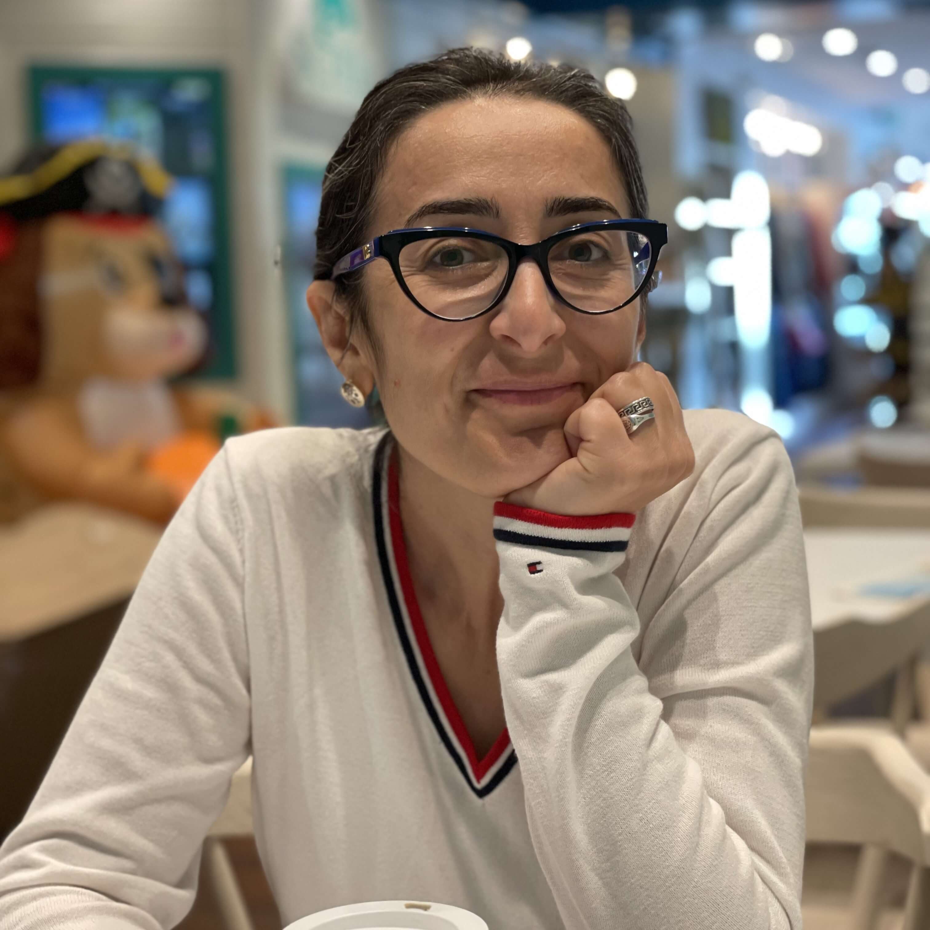 Լուսինե Խառատյան